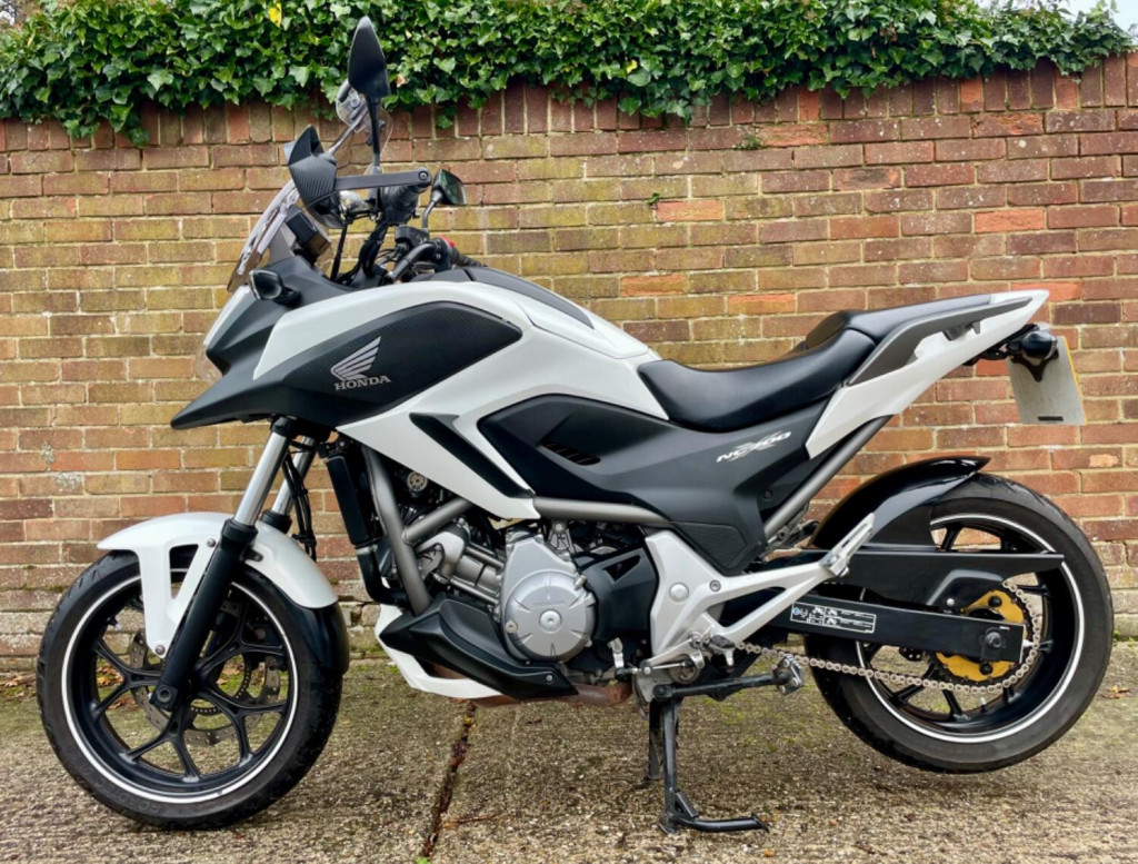 View HONDA NC700 XA-ABS