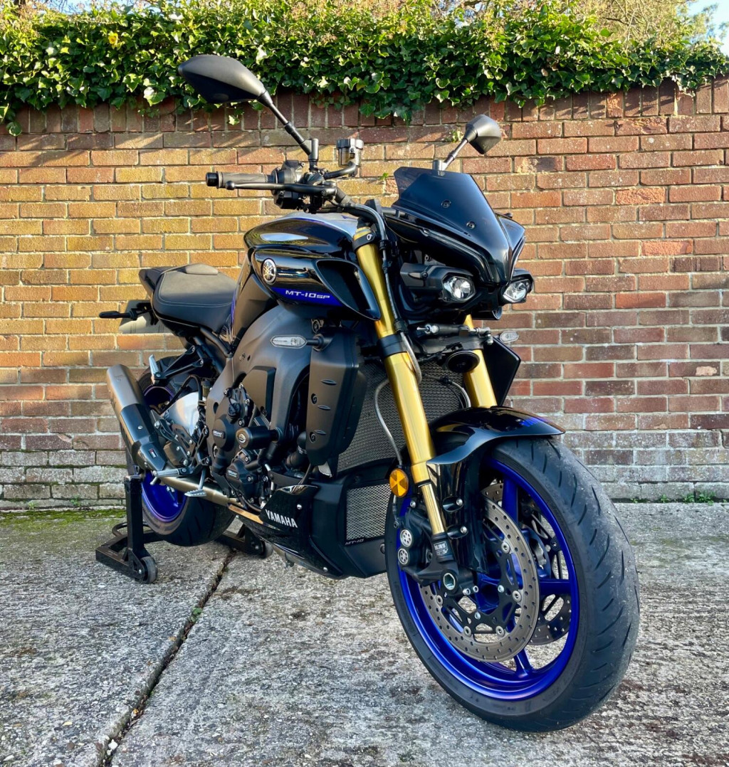 View YAMAHA MT-10 SP