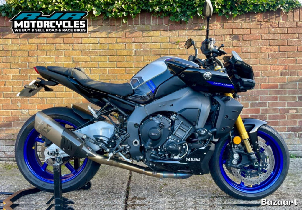 View YAMAHA MT-10 SP