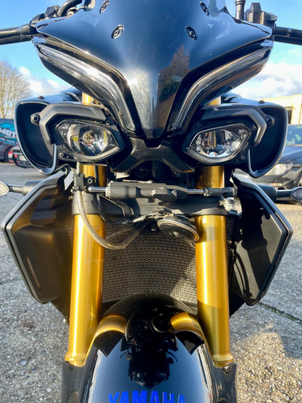 YAMAHA MT-10