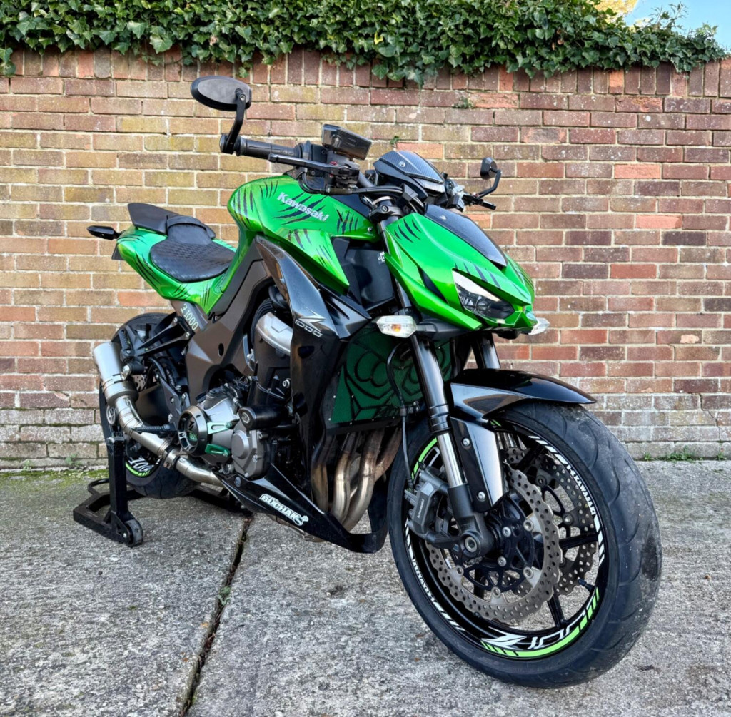KAWASAKI Z1000
