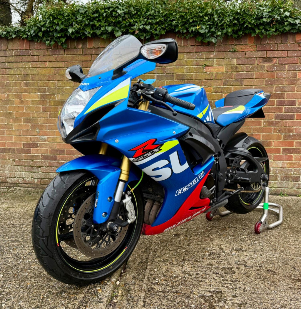 View SUZUKI GSXR750 MOTO GP EDITION 