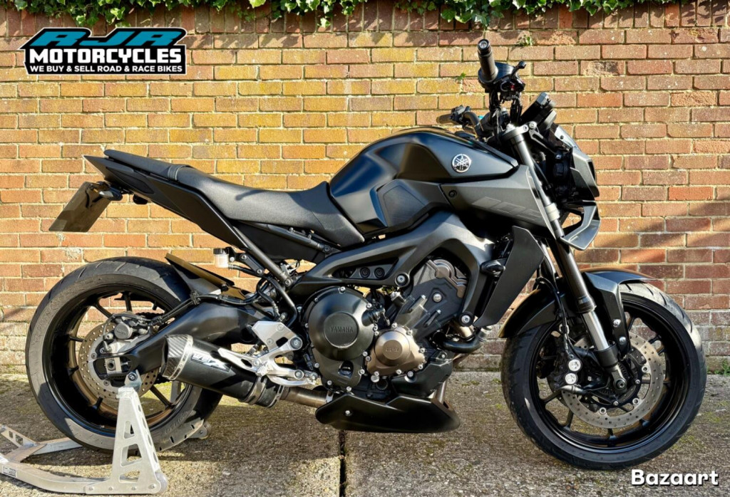 View YAMAHA MT-09 ABS