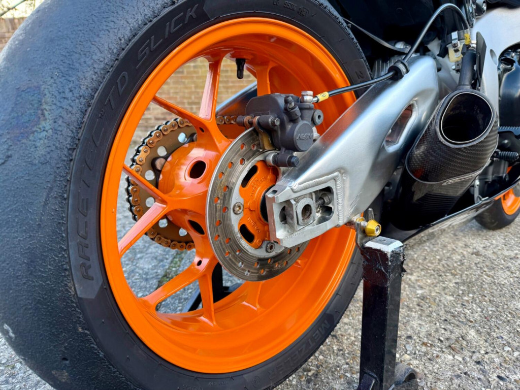 HONDA CBR1000RR Fireblade