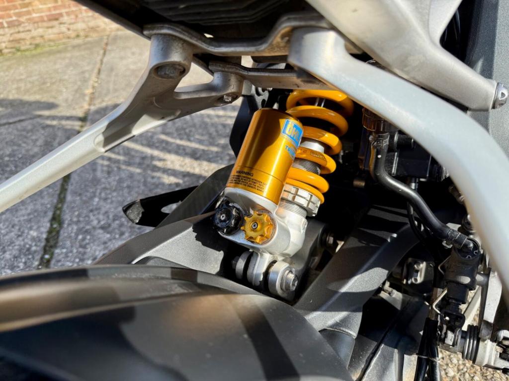 TRIUMPH SPEED TRIPLE 1200