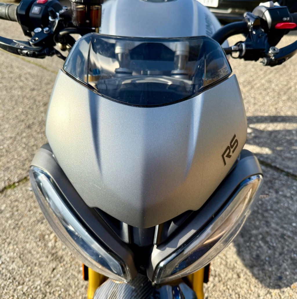 TRIUMPH SPEED TRIPLE 1200