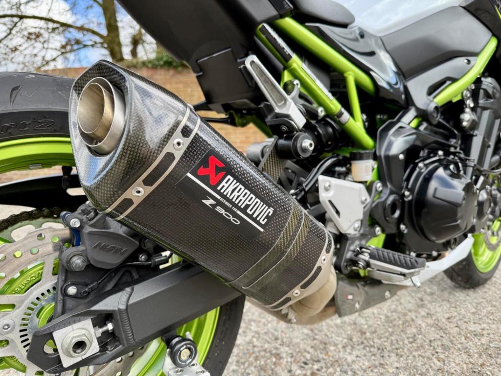 KAWASAKI Z900