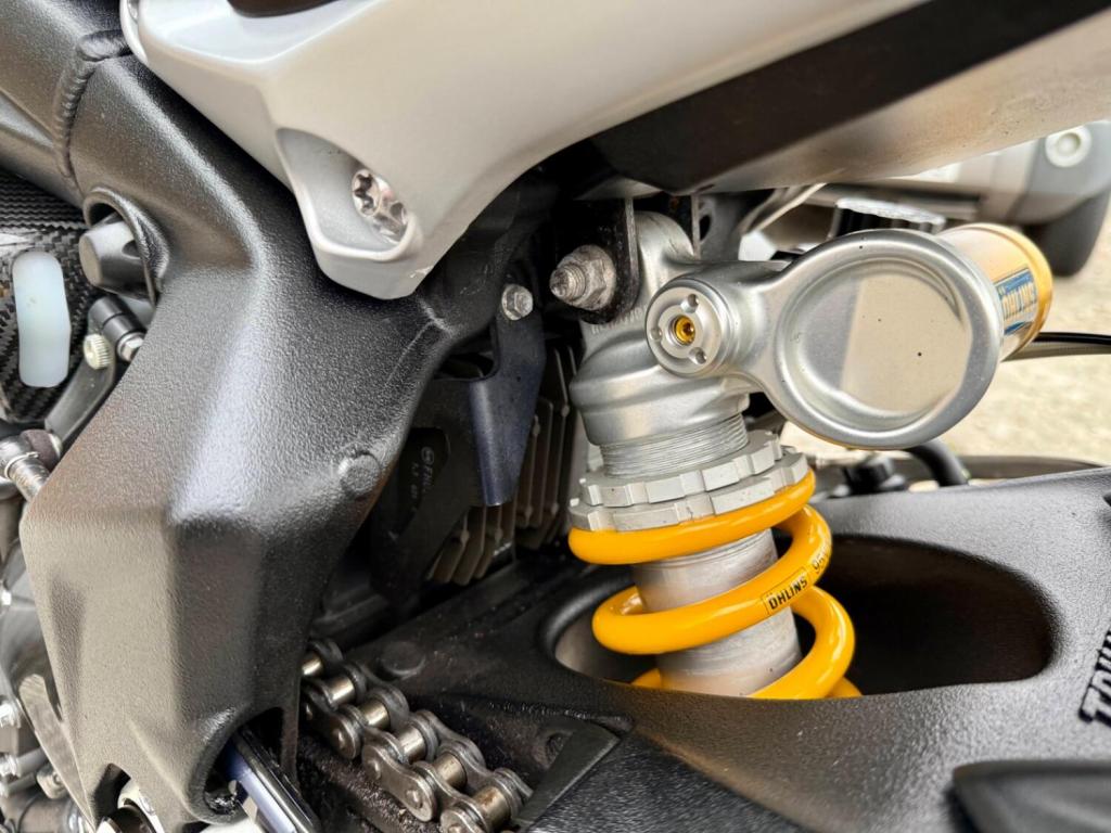 TRIUMPH STREET TRIPLE 765