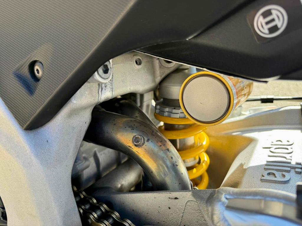 APRILIA Tuono 1100 V4