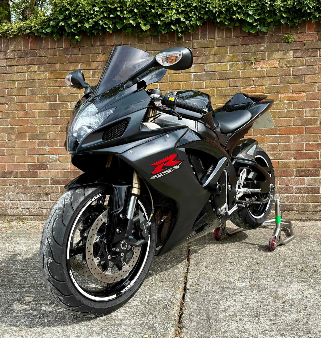 SUZUKI GSXR600