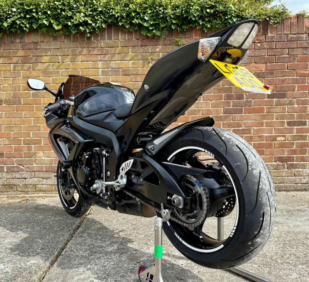 SUZUKI GSXR600