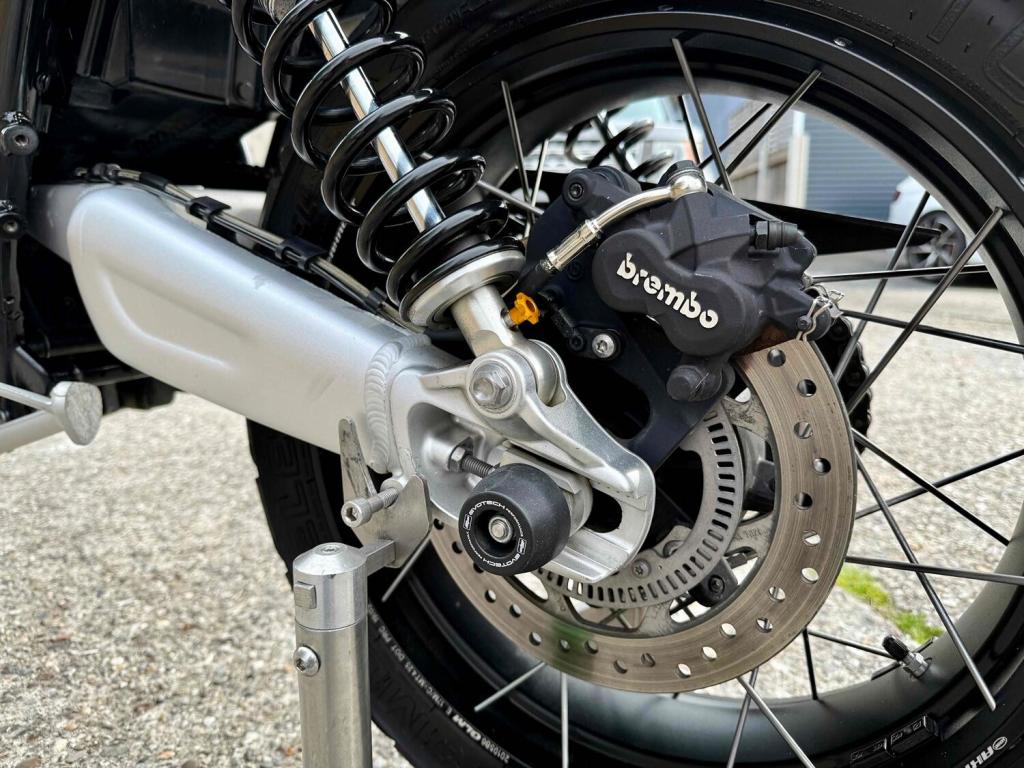 TRIUMPH SCRAMBLER 1200