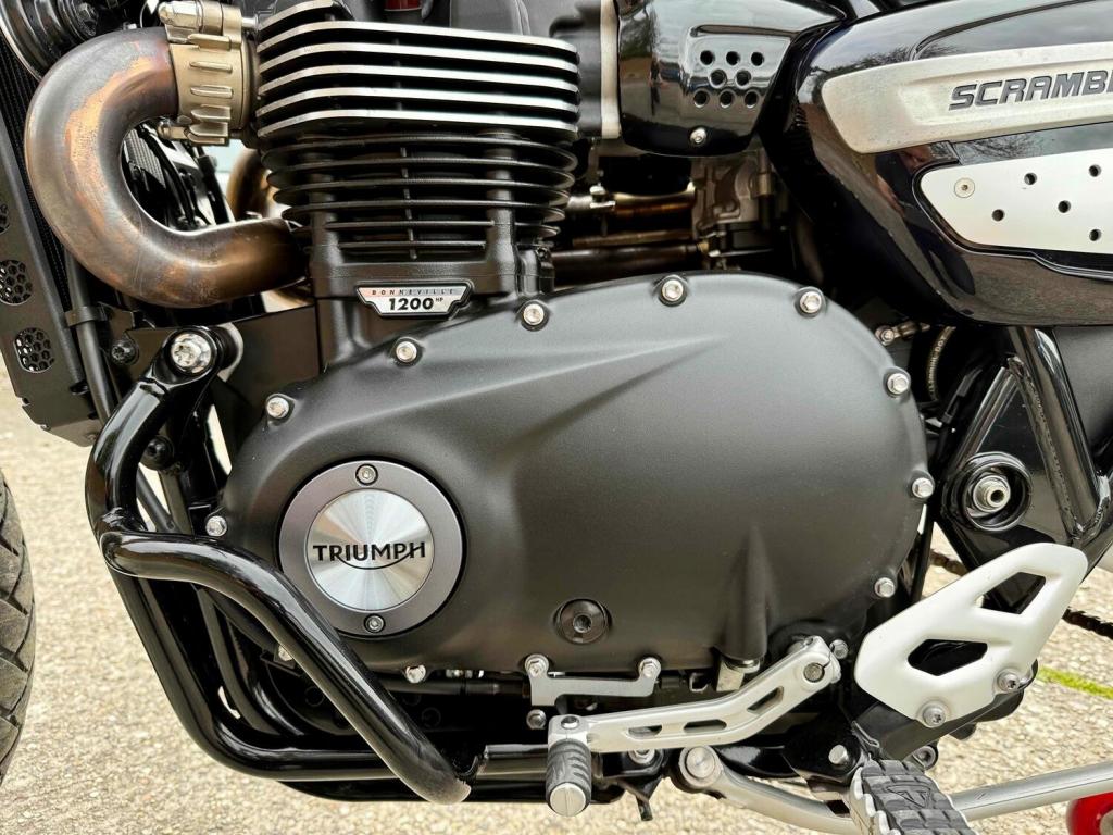 TRIUMPH SCRAMBLER 1200