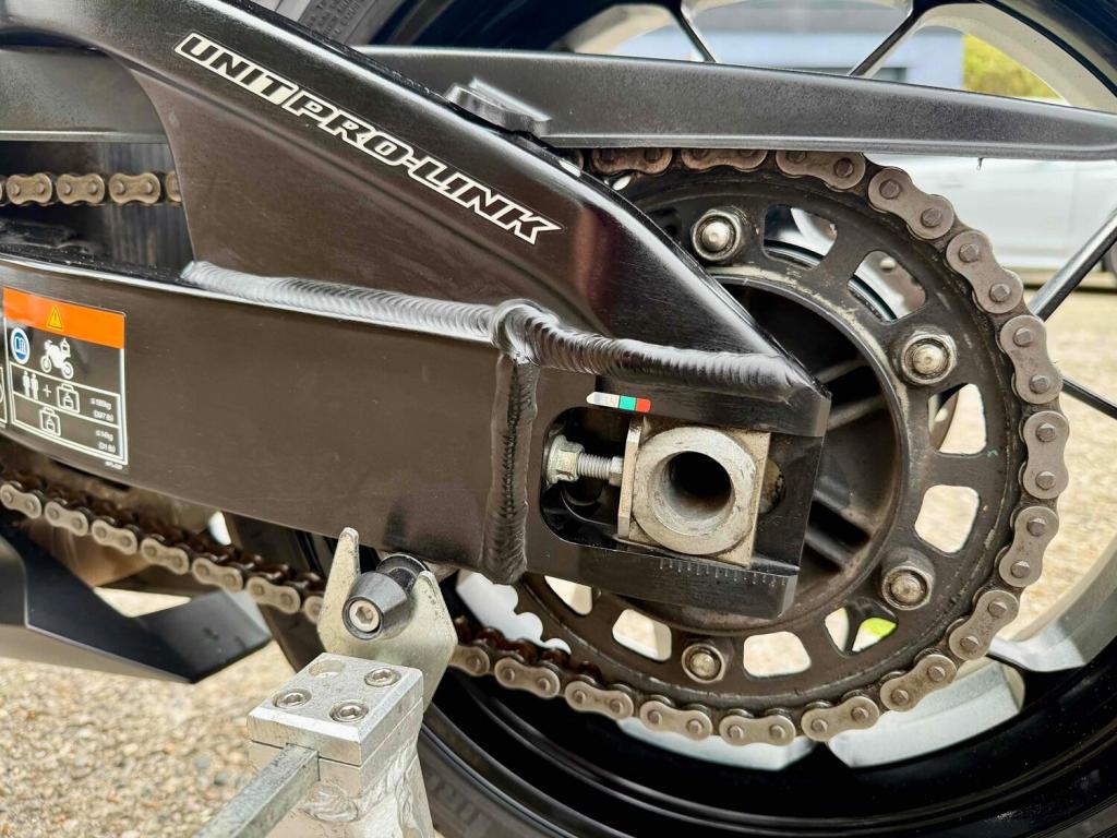 HONDA CBR1000RR Fireblade