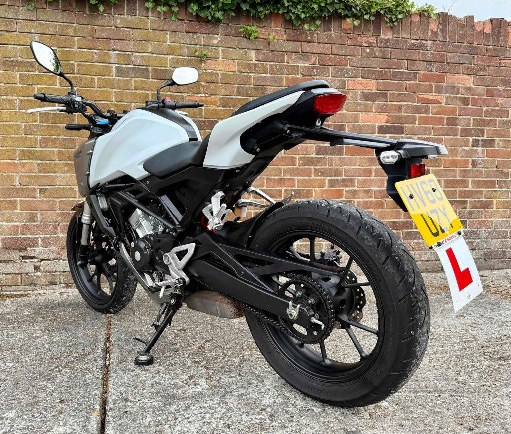 HONDA CB125R