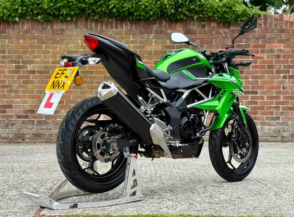KAWASAKI Z125