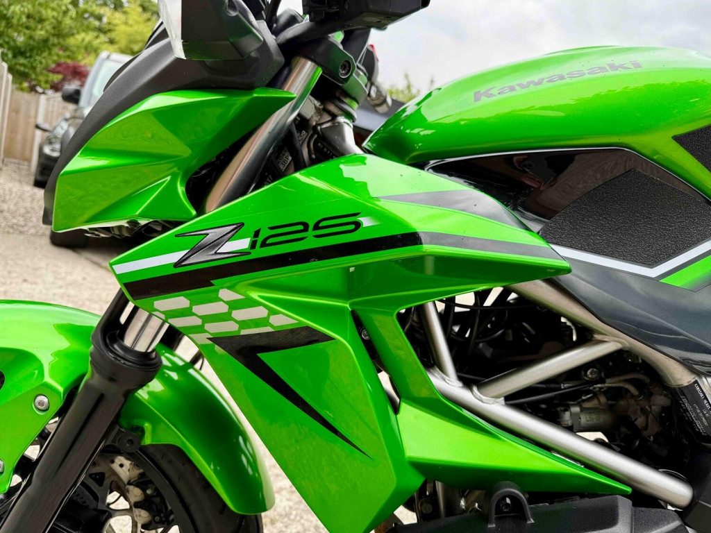 KAWASAKI Z125