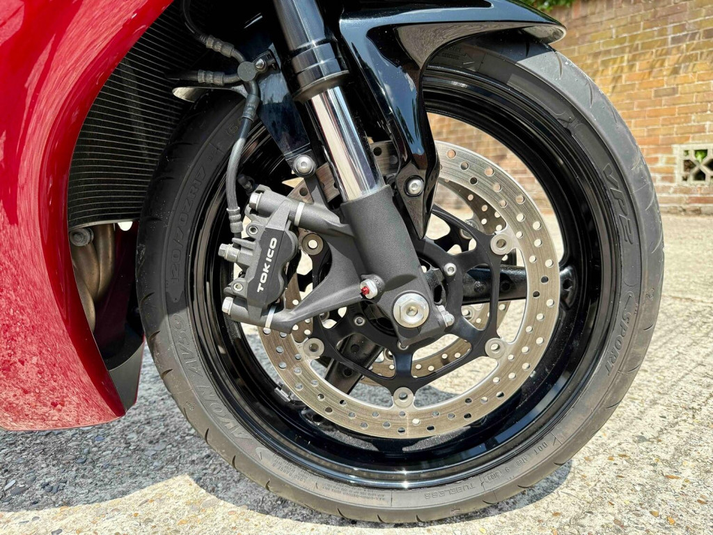 HONDA CBR1000RR Fireblade