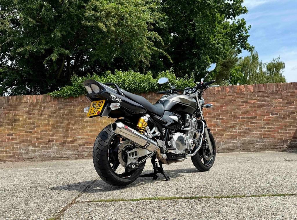 YAMAHA XJR1300