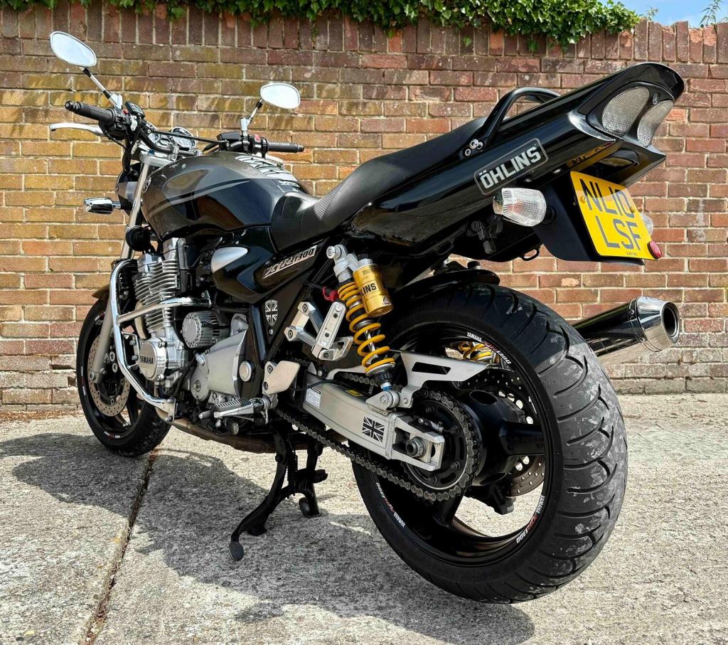 YAMAHA XJR1300