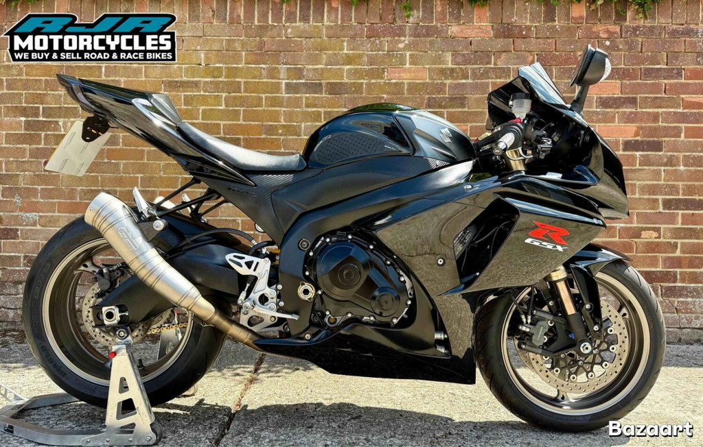 View SUZUKI GSXR1000 