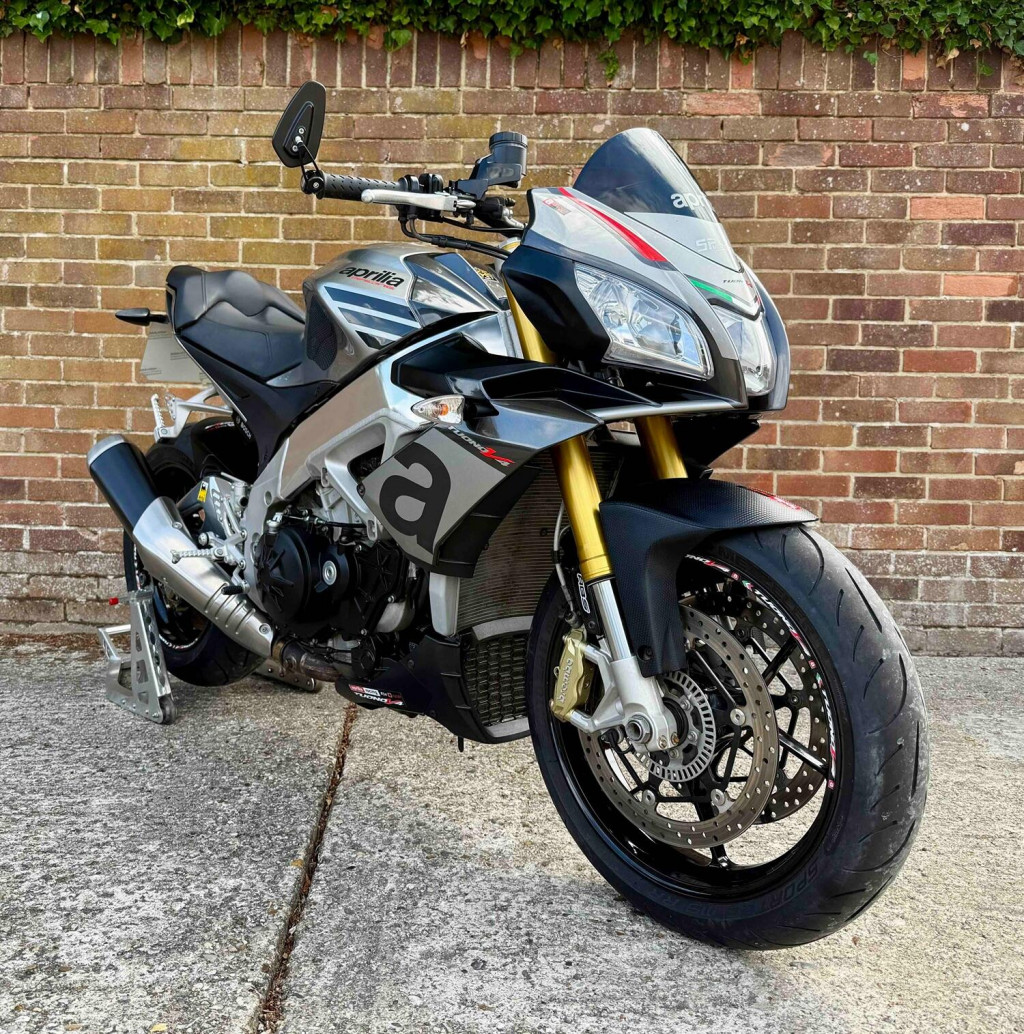 View APRILIA Tuono 1100 V4 