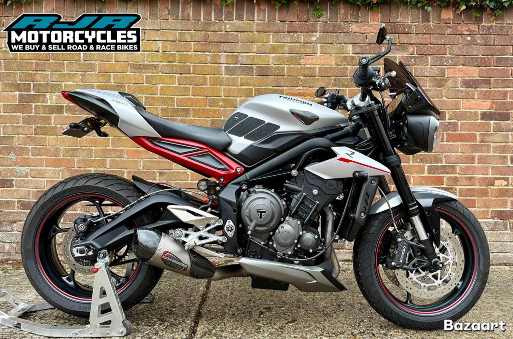 View TRIUMPH STREET TRIPLE 765 R