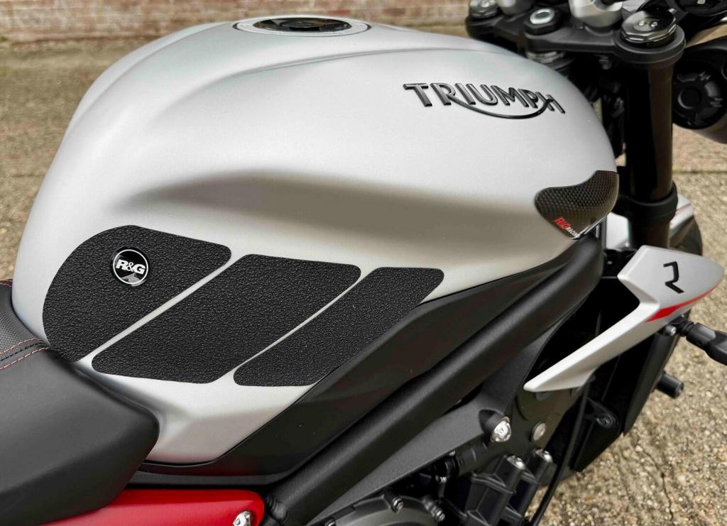 TRIUMPH STREET TRIPLE 765