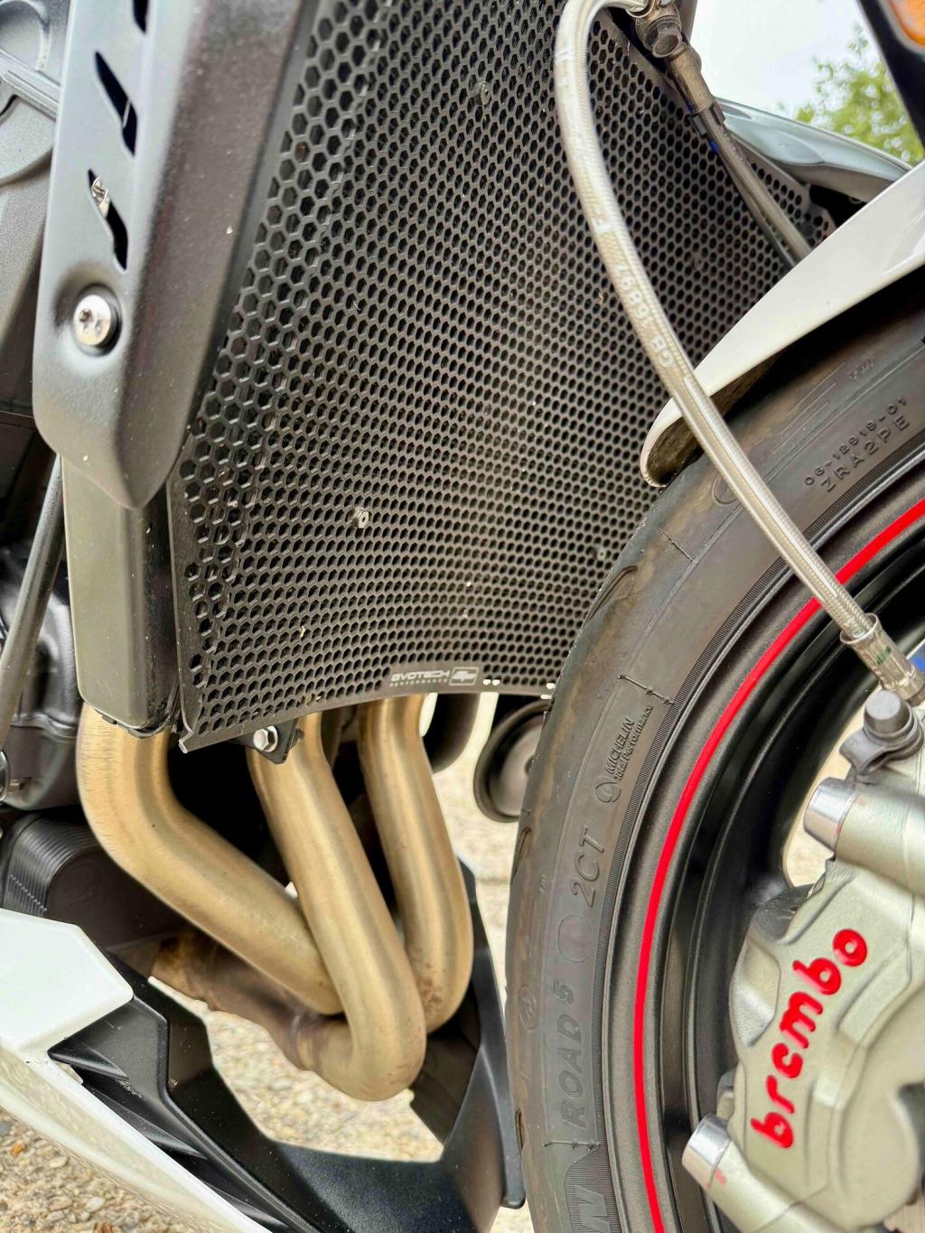 TRIUMPH STREET TRIPLE 765