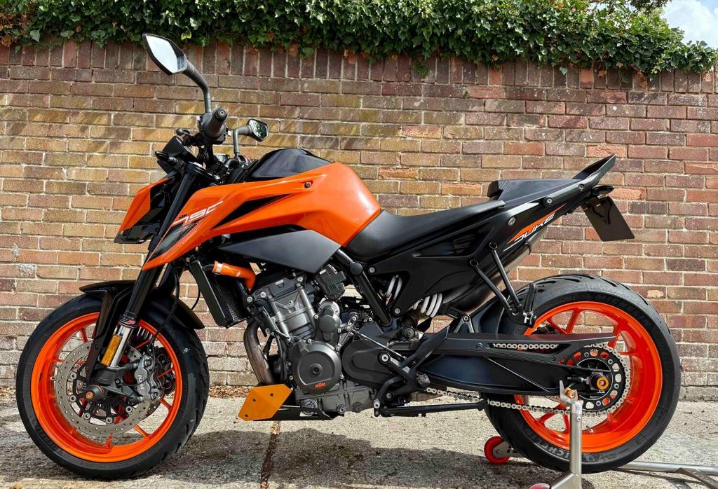 View KTM 790 DUKE 