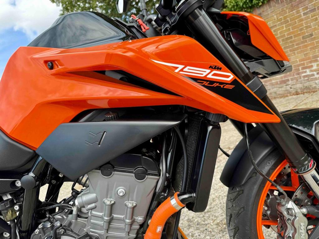 KTM 790 DUKE