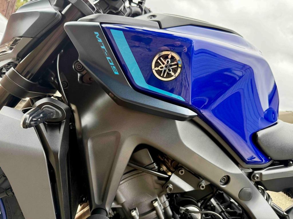 YAMAHA MT-09