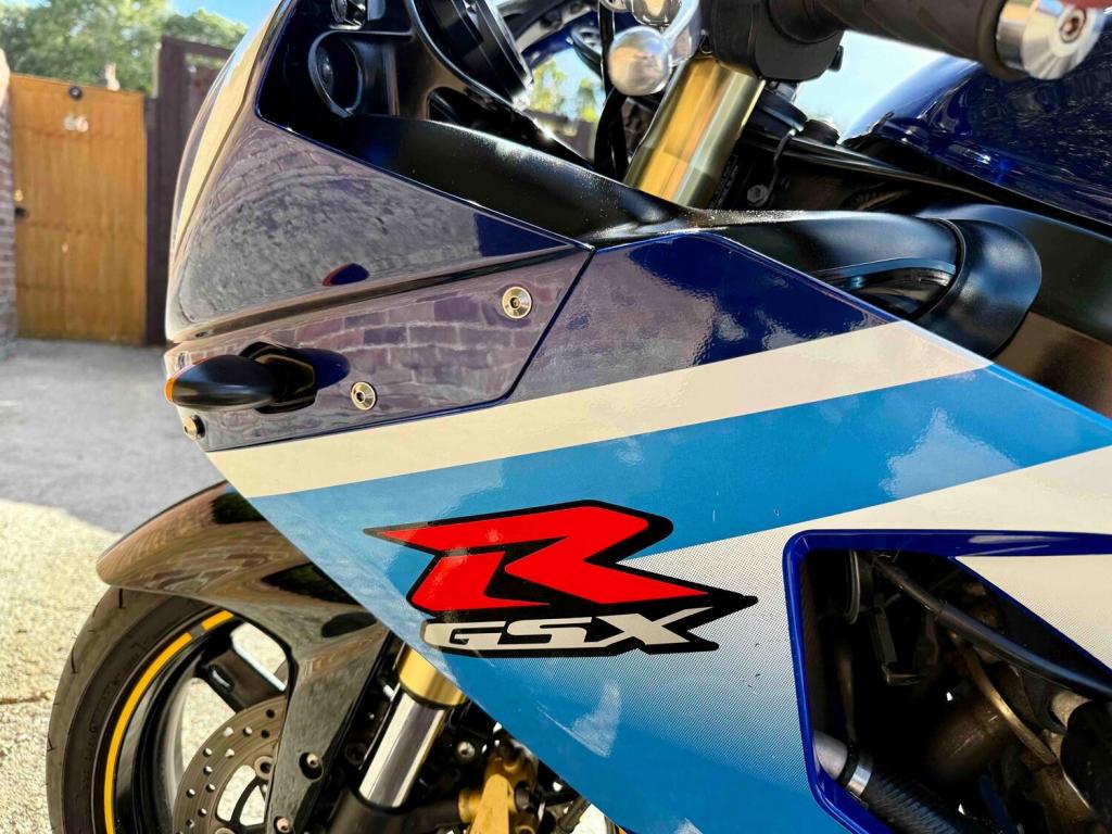 SUZUKI GSXR600
