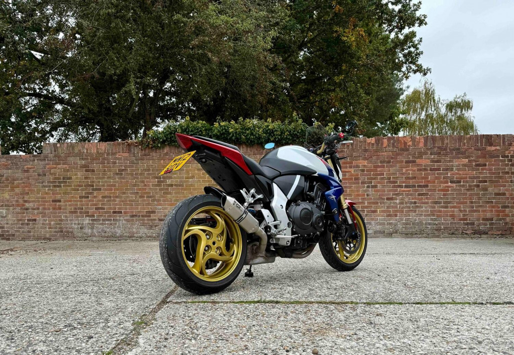 HONDA CB1000R
