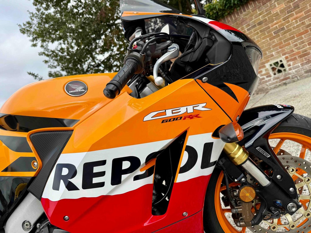 HONDA CBR600RR