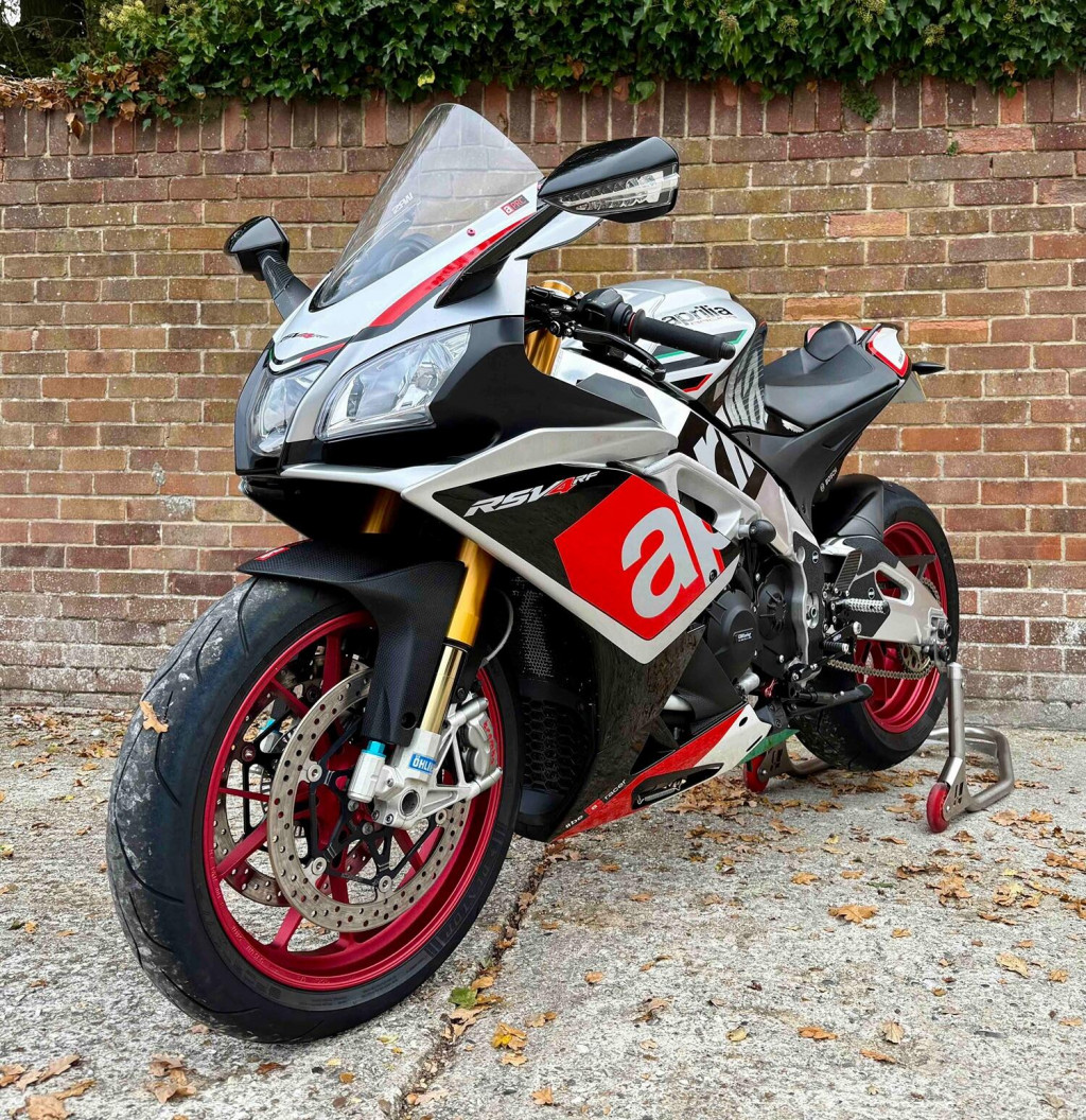 View APRILIA RSV4 1000 RF