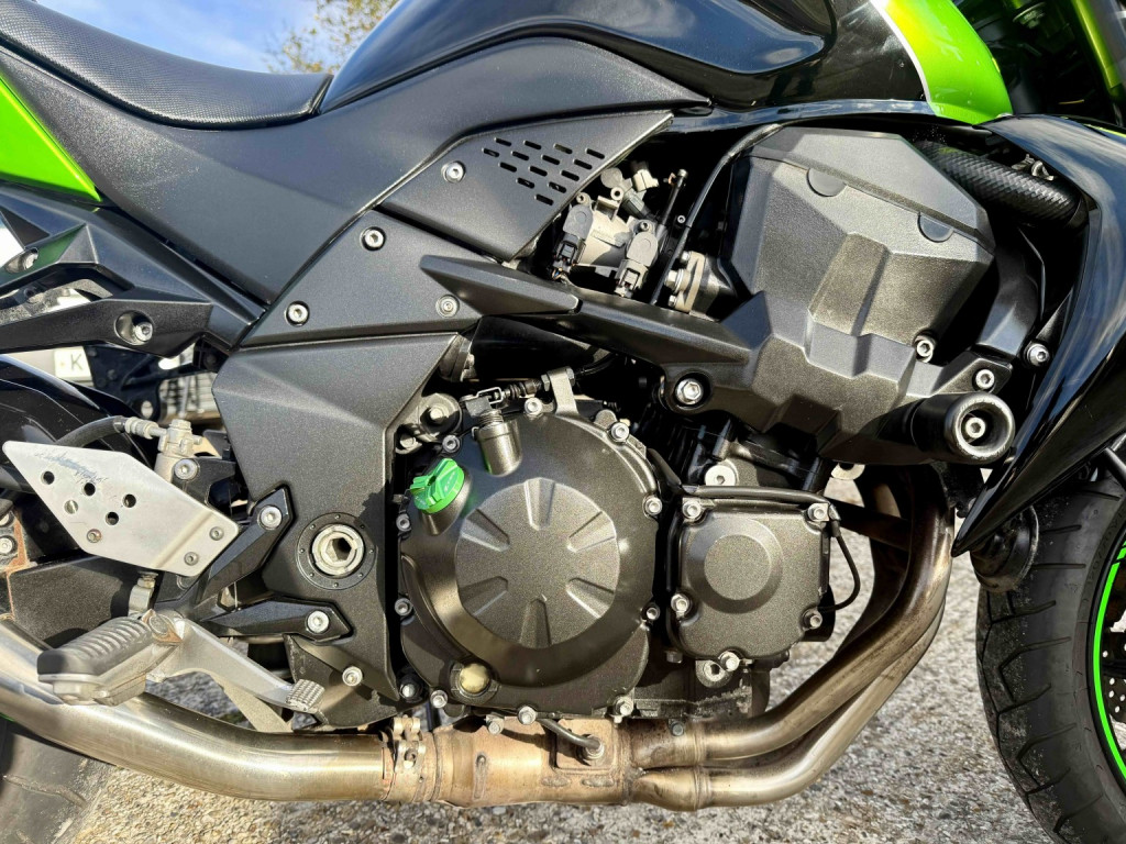 KAWASAKI Z750