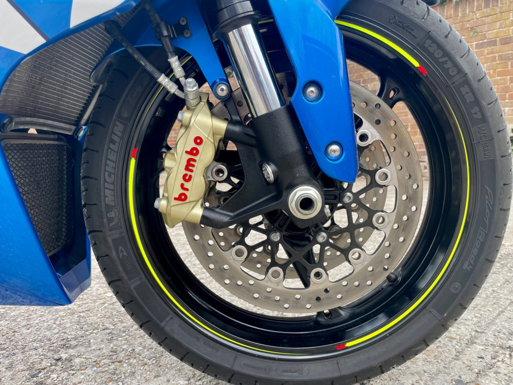 SUZUKI GSXR