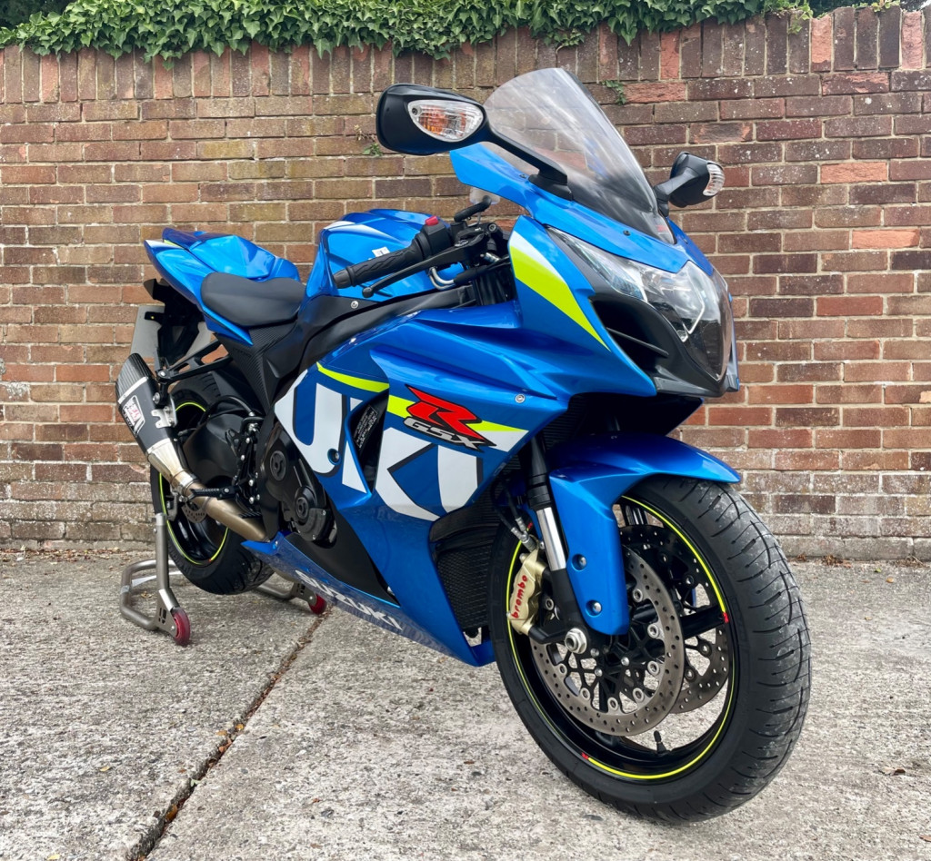 View SUZUKI GSXR 1000 L5