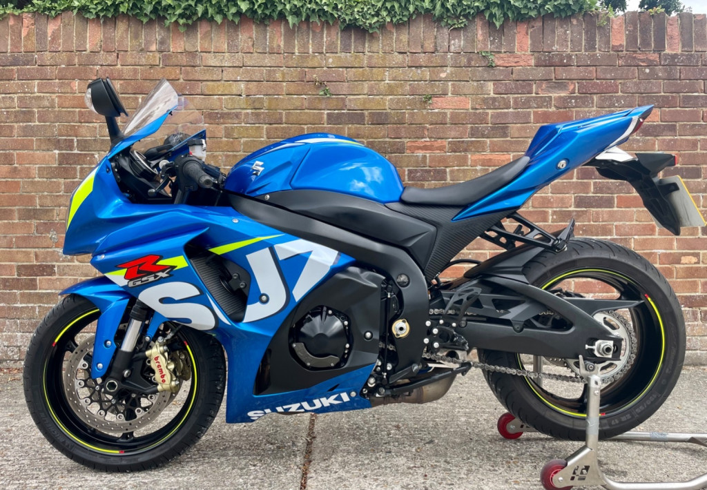 View SUZUKI GSXR 1000 L5