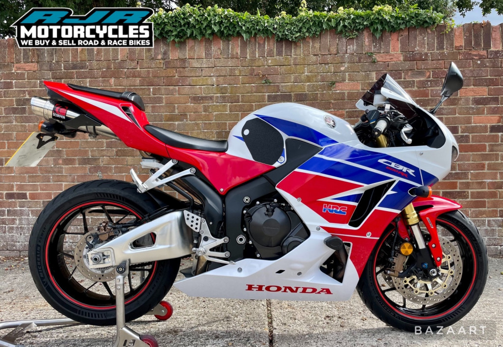 View HONDA CBR 600 RA-D