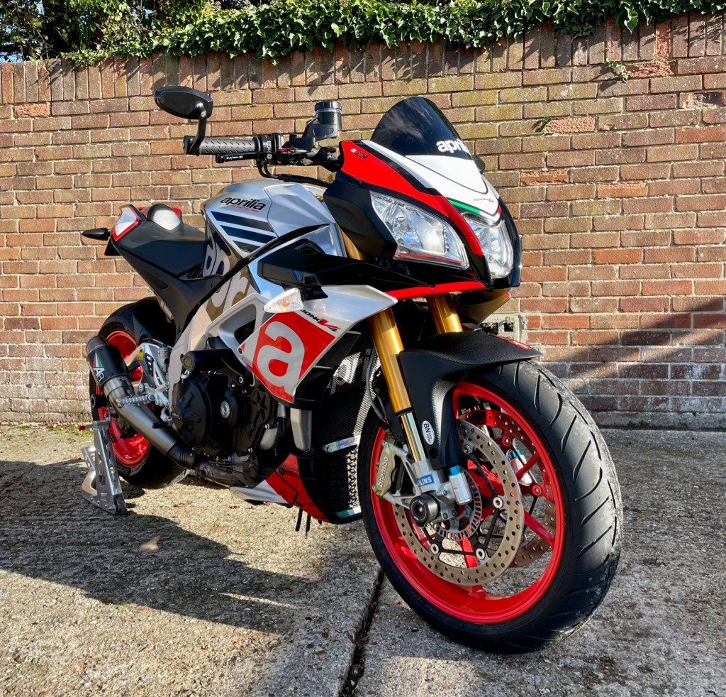 View APRILIA Tuono TUONO V4 1100 FACTORY