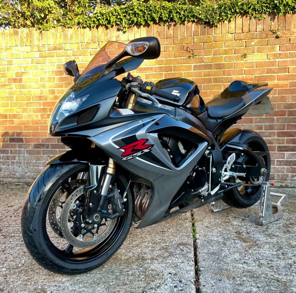 SUZUKI GSXR