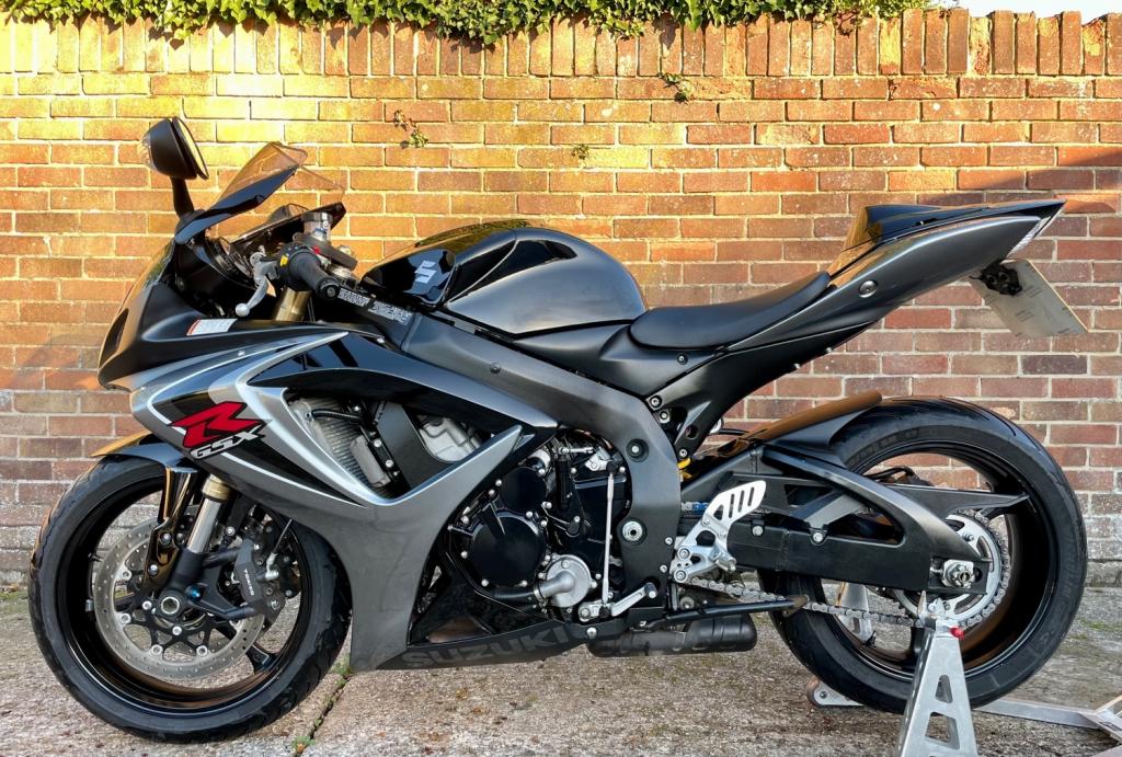 View SUZUKI GSXR 600 K6