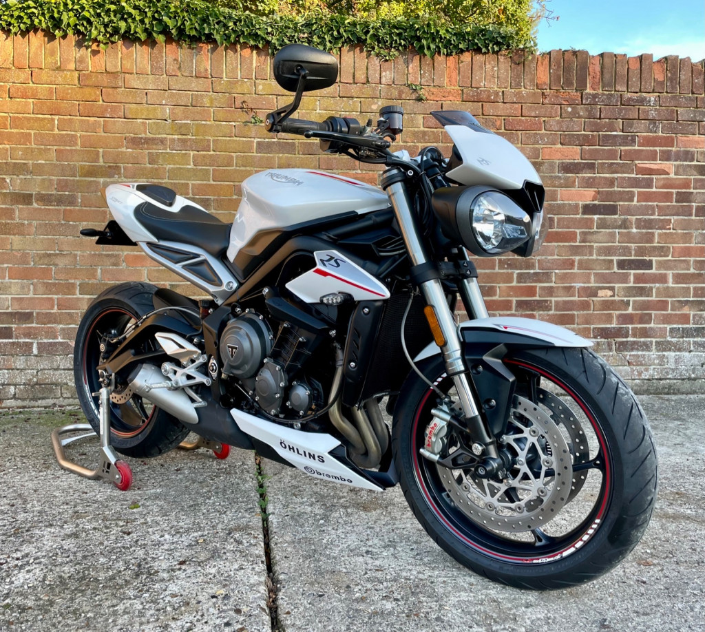 View TRIUMPH Street Triple STREET TRIPLE RS