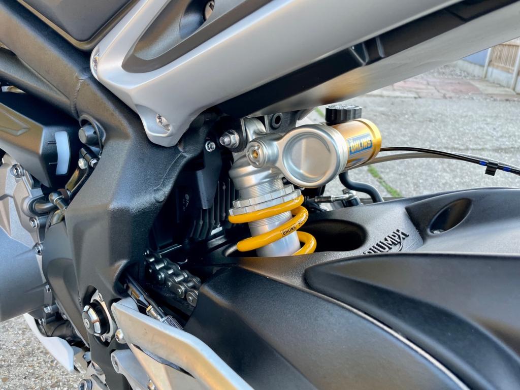 TRIUMPH Street Triple