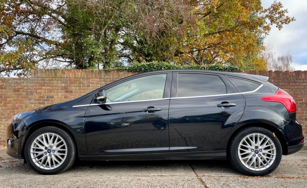 View FORD FOCUS ZETEC