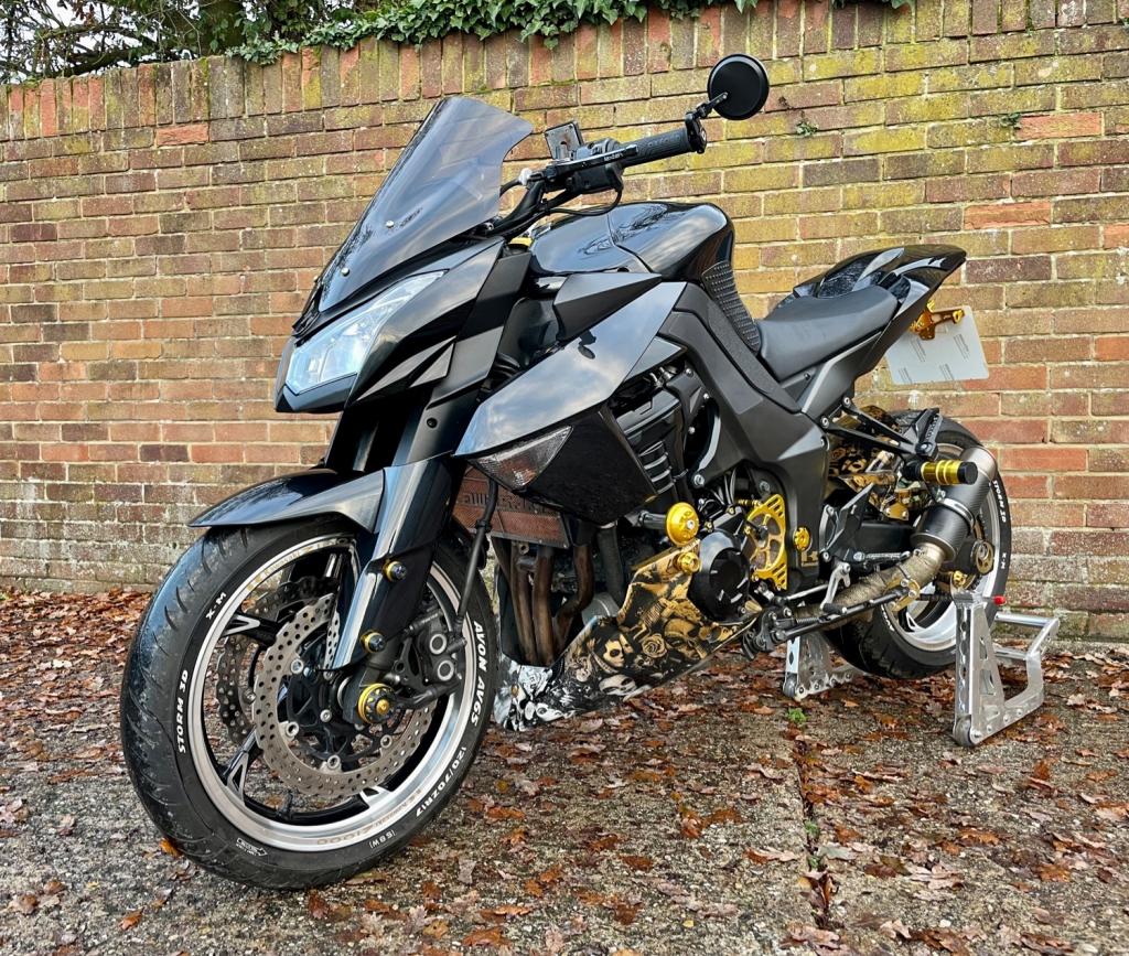 KAWASAKI ZR