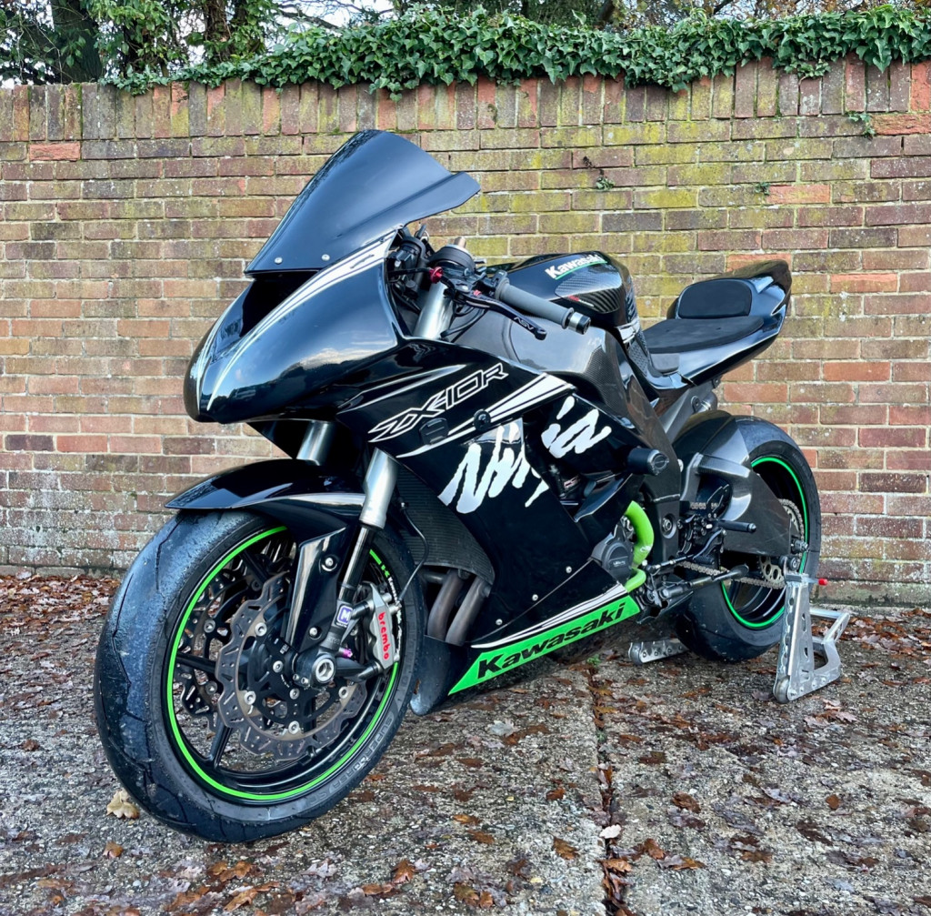 KAWASAKI ZX