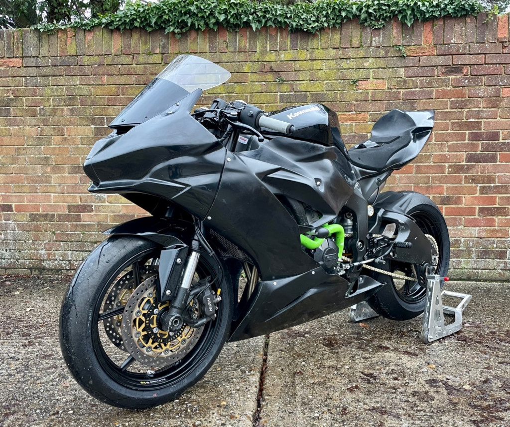 KAWASAKI ZX-6R